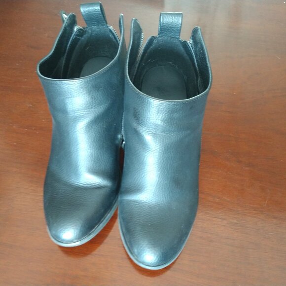 TORRID Side Zip Heel Bootie (WW) - Picture 6 of 8